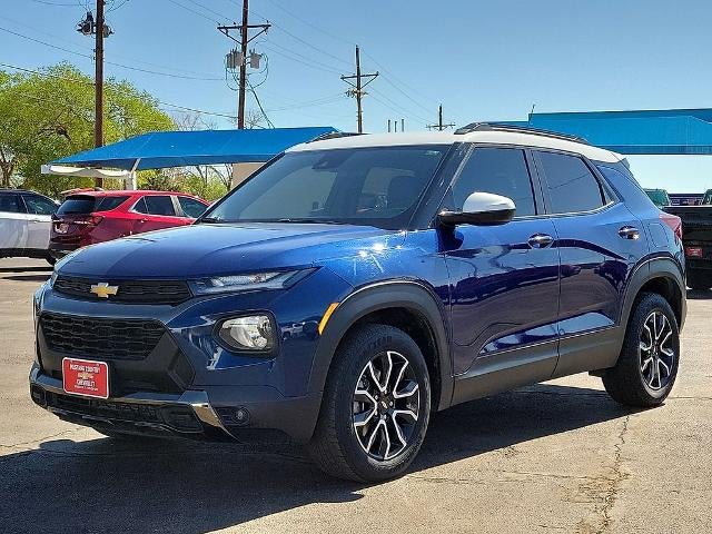 2022 Chevrolet Trailblazer ACTIV in Blue Glow Metallic — front three-quarter view